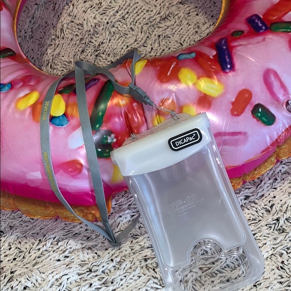dicapac Other - 3/$10 Underwater Phone pouch bag!